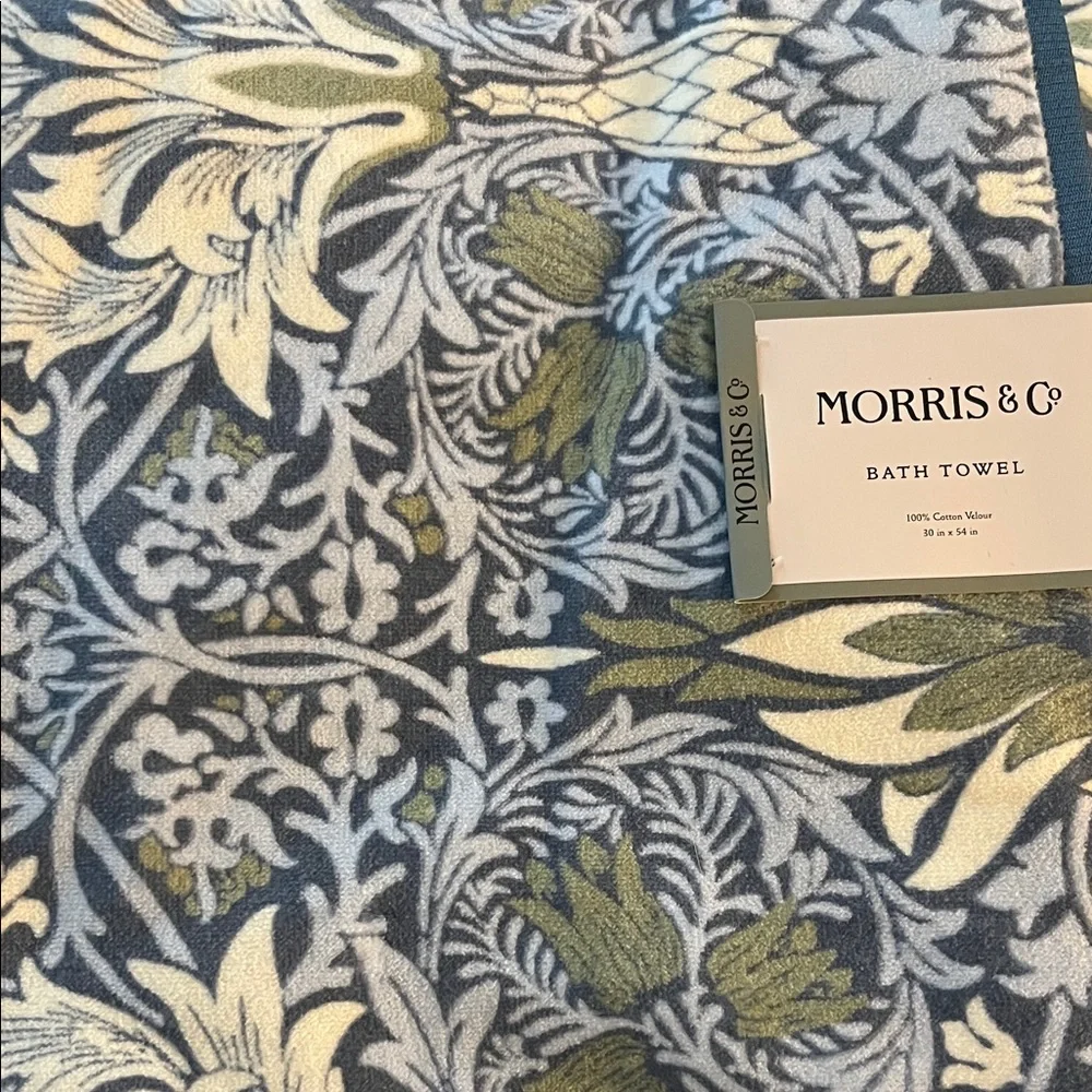 Morris & Co bath towels